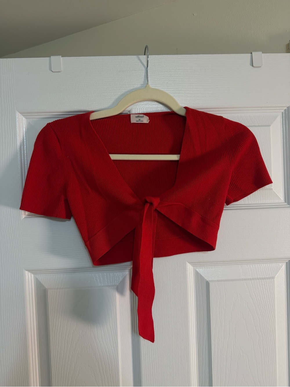 Wilfred Red Ribbed Tie-Front Crop Top